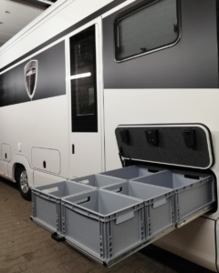 Wohnmobilauszug nach Maß von MW-Systeme